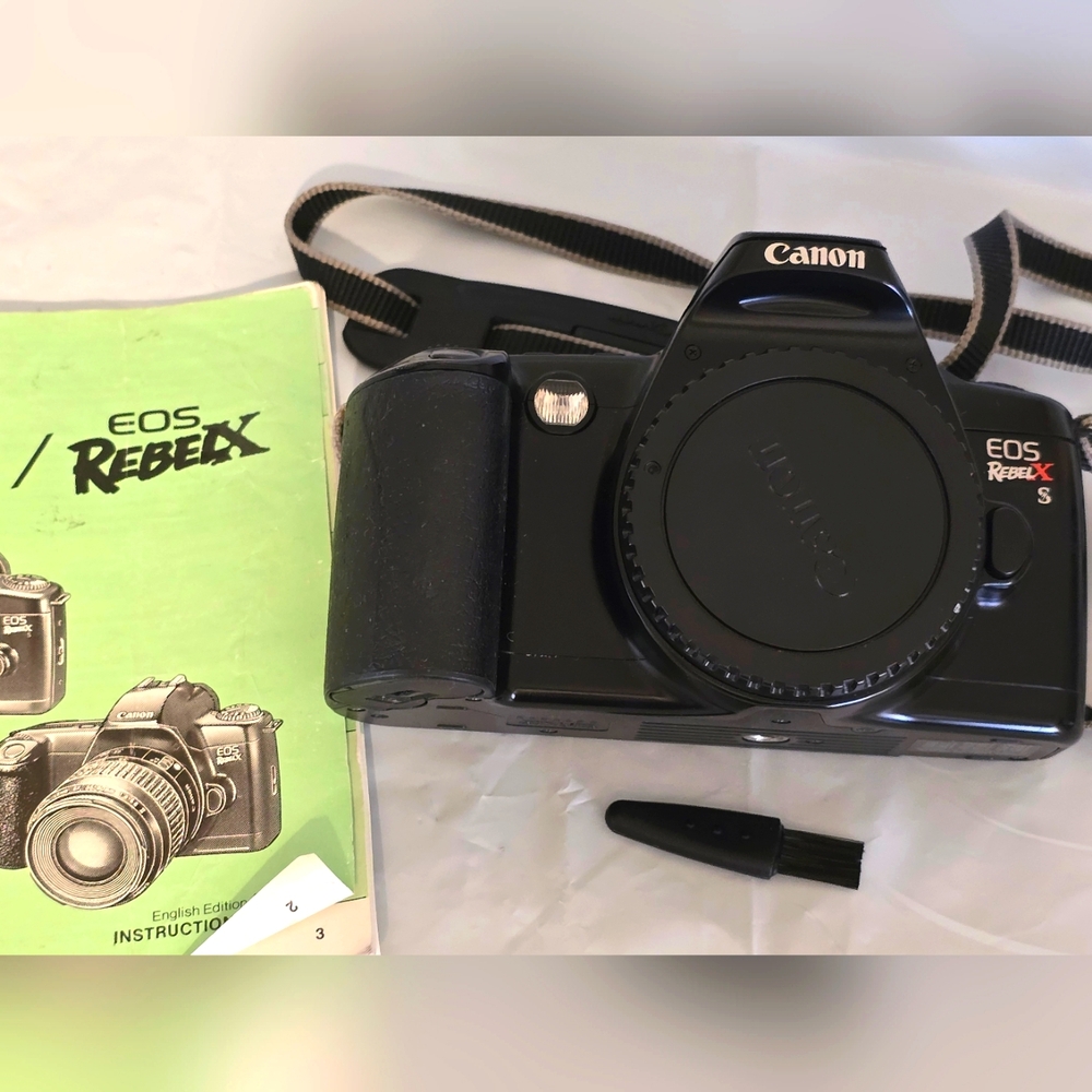 Canon EOS Rebel X S Black Camera body only like new